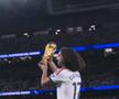 Marc Cucurella și Mikel Oyarzabal, omagiați împreună înainte de Real Madrid - Real Sociedad
