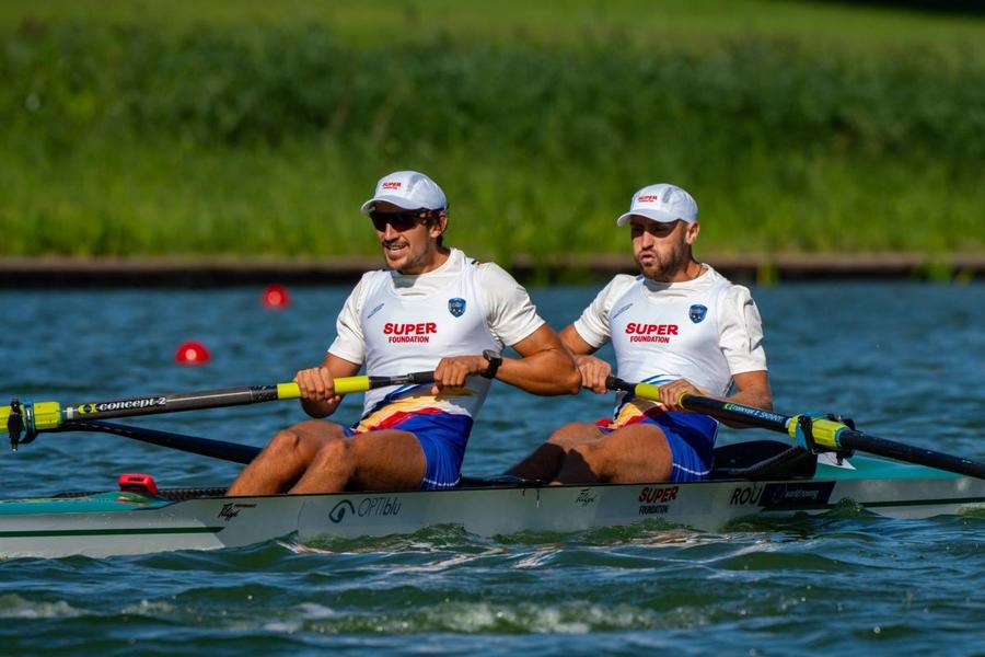 Florin Lehaci și Ștefan Berariu la CM 2026 Foto: FR Canotaj/Balint Czucz Bărcile tricolore de dublu rame, feminin și masculin, calificate în finală la Campionatele Mondiale de canotaj » Echipajul de dublu vâsle masculin a ratat avansarea în ultimul act