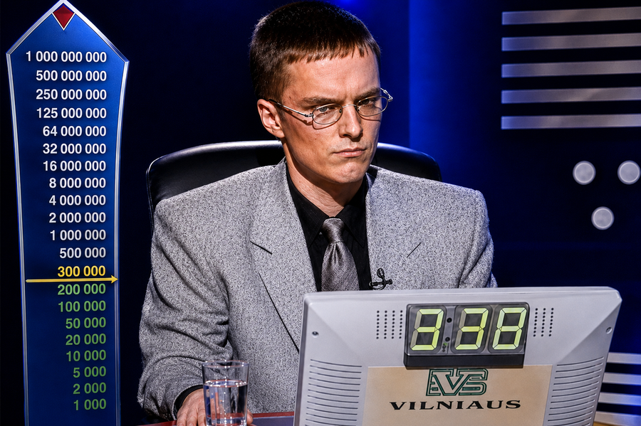 Valdas Dambrauskas, antrenorul lui Sabah Baku, atunci când a participat la „Vrei să fii milionar?” (anul 2000). Imagine originială ajustată cu ajutorul AI De la „Vrei să fii milionar?”, în Liga Campionilor! » Ce a făcut cu banii antrenorul care tocmai a scris istorie în Europa