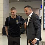 Daniel Bîrligea (26 de ani) s-a îmbarcat în avionul care-l va duce în Italia, la noua lui echipă, Frosinone. Foto: Andrei Crăițoiu (GSP.RO)