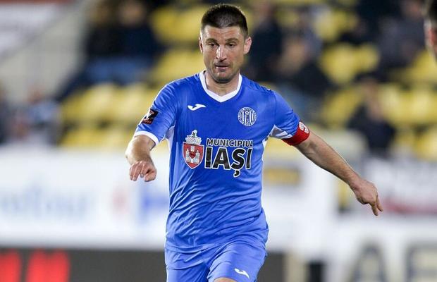 RAPID - POLI IAȘI 0-1 »  „Bătrânul” de serviciu Andrei Cristea îi scoate pe giuleșteni din Cupă » Cronică de Marius Mărgărit: Rapid plătește prețul proverbialei sale boemii și al lipsei de experiență