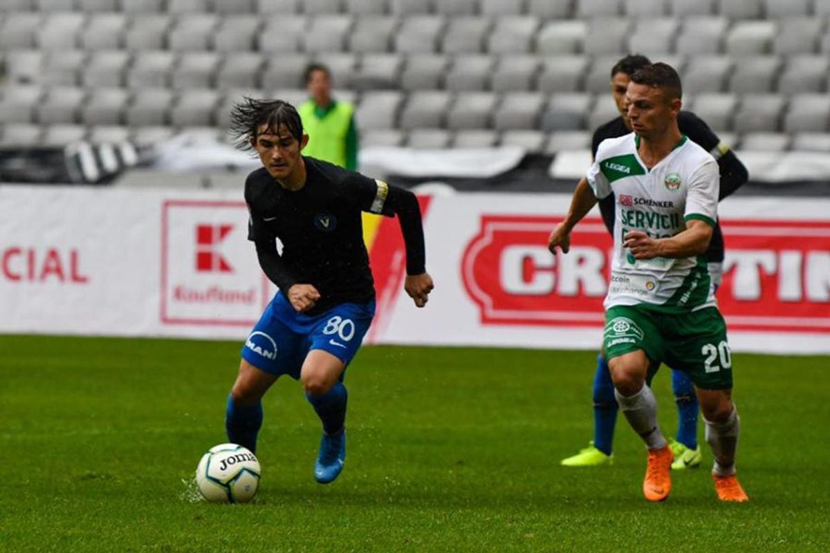 SĂNĂTATEA CLUJ - VIITORUL 1-0 // FOTO Cronică Justin Gafiuc: „Ce virus în grădiniță! Unii jucători și-ar dori să nu dea ochii cu Hagi pentru 5 vieți”