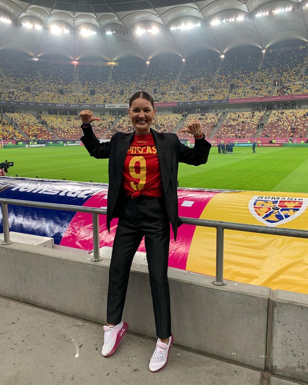 Deea, sora lui George Pușcaș, face senzație pe rețelele de socializare: „Nu uita să te joci” » Cum arată sora atacantului de la Reading