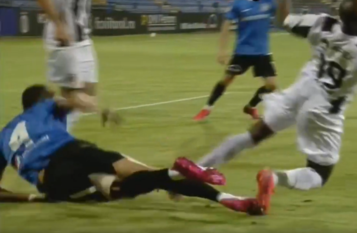 VIITORUL - ASTRA. Două greșeli MARI de arbitraj la Ovidiu