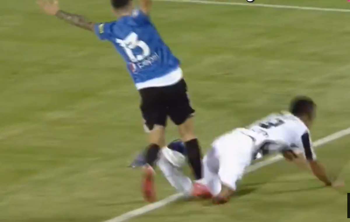 VIITORUL - ASTRA 4-1. Două greșeli MARI de arbitraj la Ovidiu: „Penalty o mie la sută!” » Istvan Kovacs, decizii de neînțeles