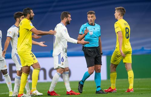 Gil Manzano i-a refuzat un penalty lui Real Madrid în meciul cu Villareal! // sursa foto: Imago