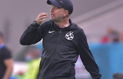 Primul conflict Iordănescu - Becali! Cum a refuzat antrenorul FCSB să asculte ordinul patronului » Reacția lui MM
