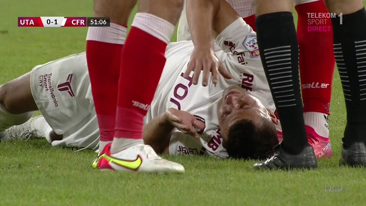 UTA - CFR Cluj // Fault asupra lui Mihai Bordeianu