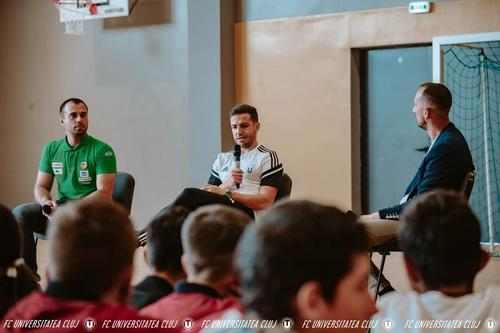 Alex Chipciu în fața elevilor: „Îmi plăcea mult istoria”. La ce materie mai era bun fotbalistul cu 13 trofee