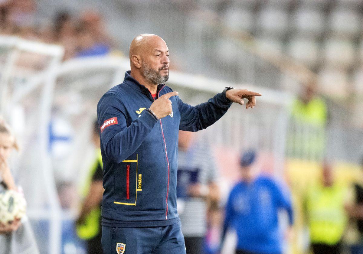 Prezent la meciul naționalei feminine, are un mesaj puternic: „Ce ciudat e să mergi pe un stadion unde nimeni nu înjură și nu îsi varsă frustrările. Tot respectul pentru aceste doamne!”