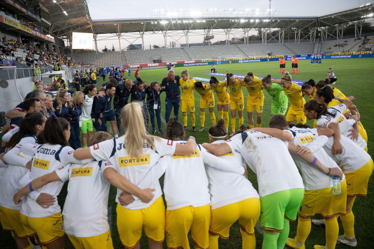 Prezent la meciul naționalei feminine, are un mesaj puternic: „Ce ciudat e să mergi pe un stadion unde nimeni nu înjură și nu îsi varsă frustrările. Tot respectul pentru aceste doamne!”