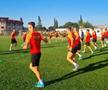 FCSB, primită ca o echipă mare la Oradea + Apariție-surpriză la antrenament