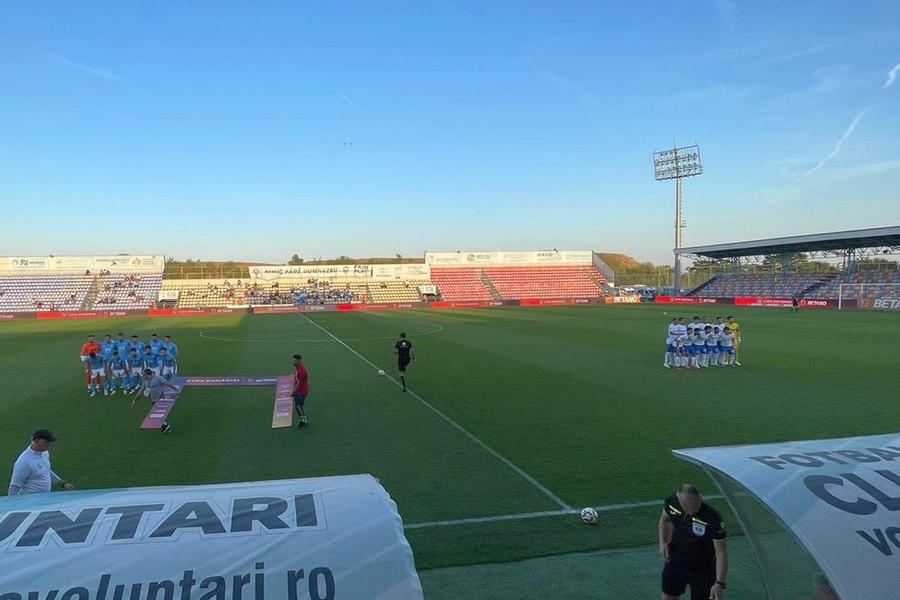 Imagine surprinsă în startul meciului / foto: Vlad Nedelea (Gazeta Sporturilor) Farul începe cu o înfrângere aventura din Cupa României Betano, obiectivul principal al lui Hagi » Rezervele „marinarilor”, lamentabile la Voluntari