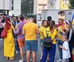 Cozile surprinse în afara stadionului / foto: Raed Krishan