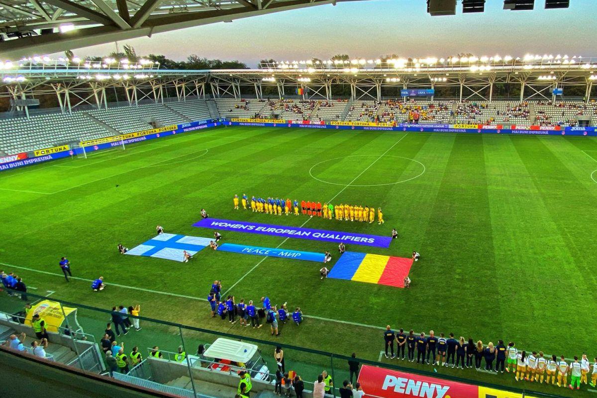 Prezent la meciul naționalei feminine, are un mesaj puternic: „Ce ciudat e să mergi pe un stadion unde nimeni nu înjură și nu îsi varsă frustrările. Tot respectul pentru aceste doamne!”