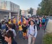 Cozile surprinse în afara stadionului / foto: Raed Krishan