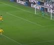 Răzvan Sava (Udinese) apără lovitura de la 11 metri executată de venezueleanul Ernesto Torregrossa, în minutul 84 al meciului cu Salernitana (3-1) din Coppa Italia / Foto: captură TV