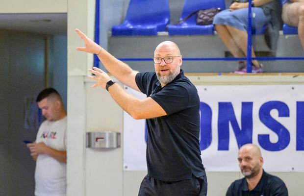 Antrenorul Mihai Silvășan, după debutul cu înfrîngere al U-BT Cluj-Napoca în EuroCup: „Trebuie să mergem mai departe, nu putem să plângem prea mult”