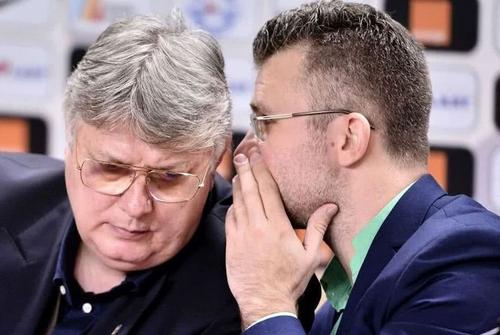 Justin Ștefan, din 2013 secretarul general al Ligii Profesioniste de Fotbal, alături de Gino Iorgulescu