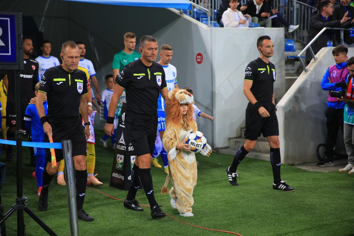 Universitatea Craiova - Dinamo, derby cu 4 reușite pe „Oblemenco” » GOL DECISIV în minutul 90! Clasamentul ACUM