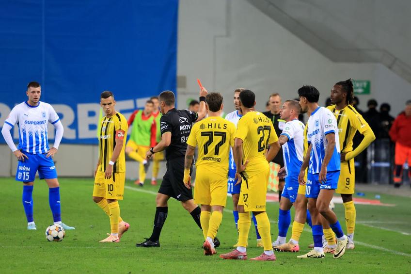 Adrian Cojocaru a luat o decizie bizară în derby-ul dintre Universitatea Craiova - Dinamo, din runda cu numărul 11 din Superliga.