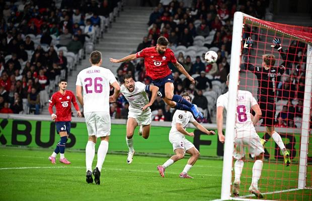 Bătaie pe tricoul celui mai bătrân marcator francez: „Dacă Ronaldo era lăudat pentru cât de sus a sărit...”