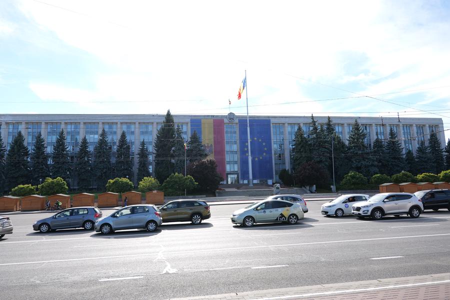 Moldova votează în tăcere » Ce a descoperit GSP în Chișinău: kickboxerii Kremlinului și AI-ul, armele lui Putin împotriva UE