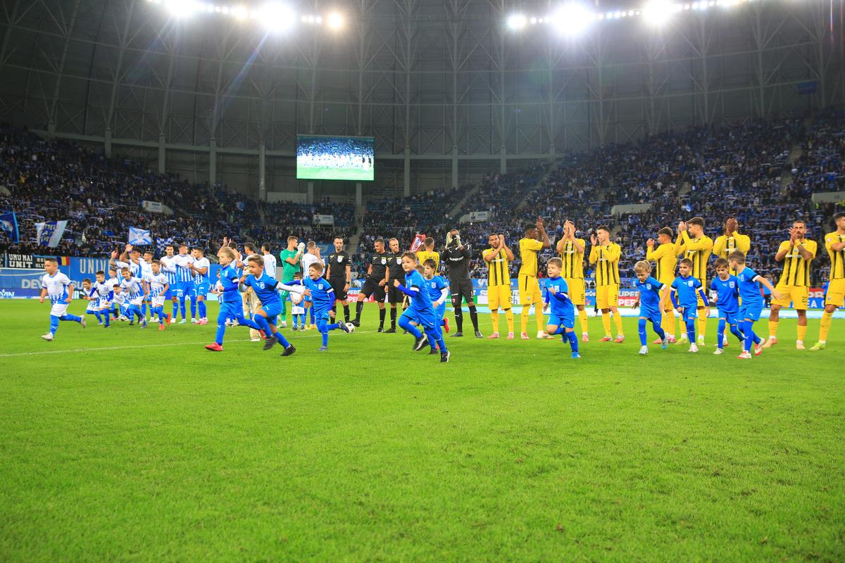 Universitatea Craiova - Dinamo, derby cu 4 reușite pe „Oblemenco” » GOL DECISIV în minutul 90! Clasamentul ACUM