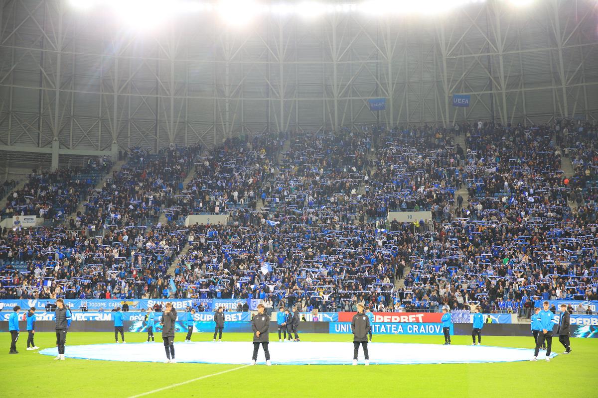 Fanii la Universitatea Craiova - Dinamo