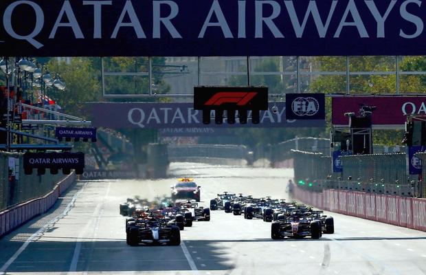 Grand Slam George » Russell câștigă Marele Premiu de Formula 1 din Azerbaidjan și reduce diferența față de Antonelli în clasamentul general