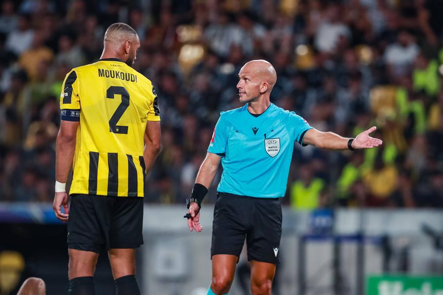 Luis Godinho arbitrează România - Bosnia // foto: imago images UEFA a stabilit cine arbitrează România - Bosnia