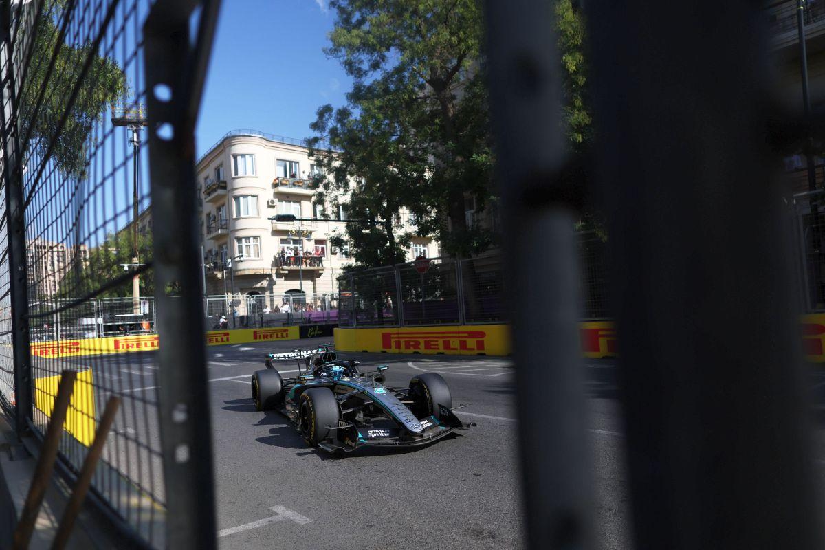Istorie în Formula 1! După victoria lui Russell de la Baku, Mercedes a depășit Ferrari la numărul de victorii all-time