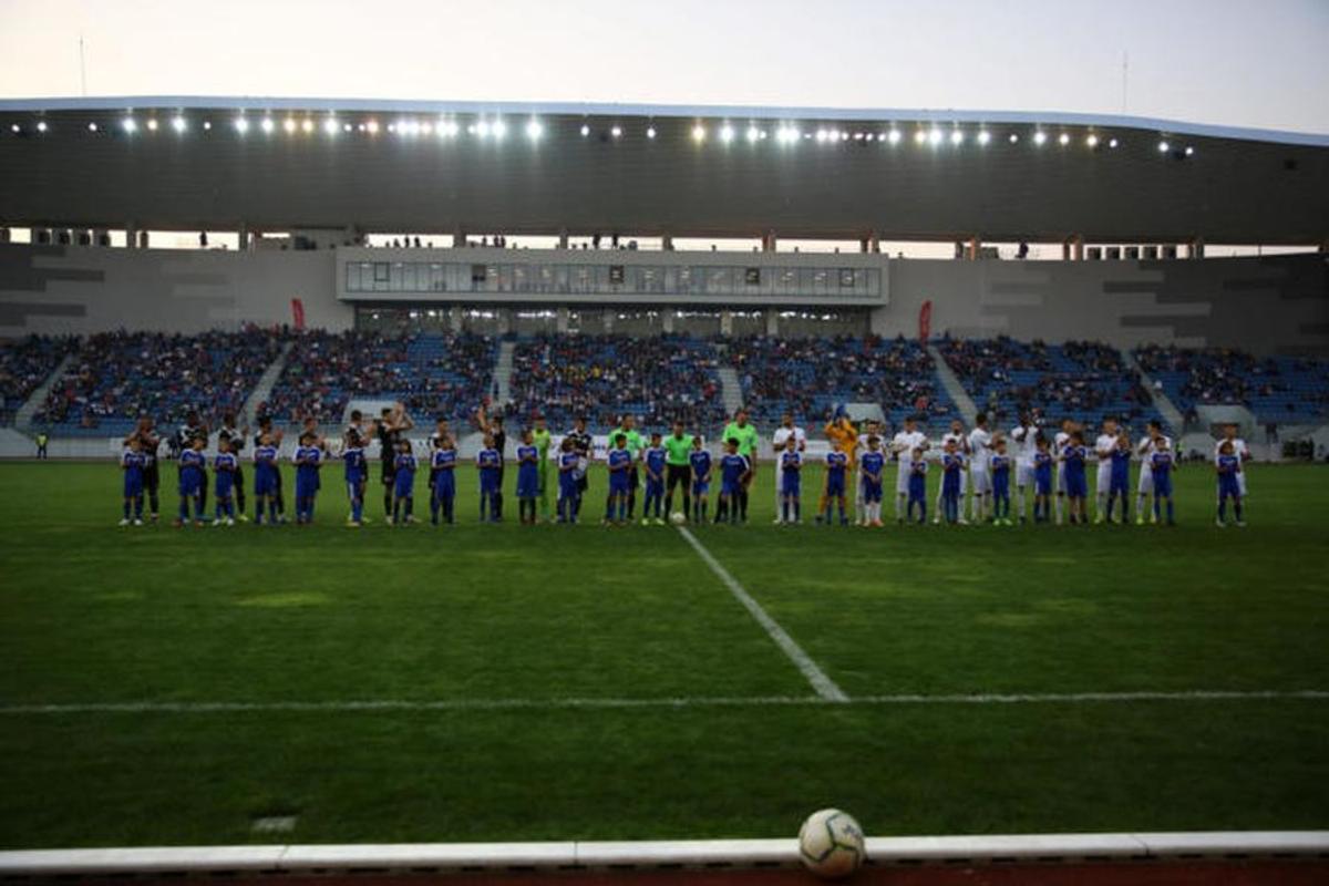 Ghișee la peluză » Stadionul de 24 milioane € din România devine clădire de birouri pentru angajații Primăriei: „Prezintă garanții în cazul unui cutremur major”
