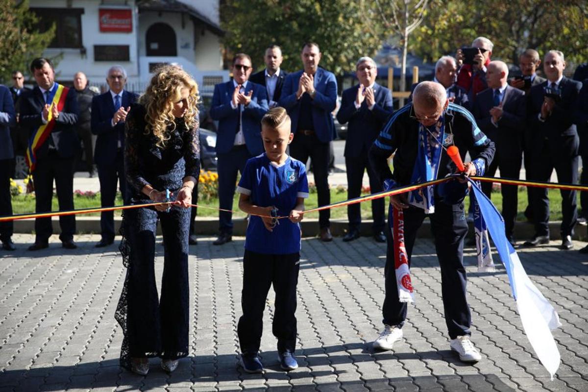 Ghișee la peluză » Stadionul de 24 milioane € din România devine clădire de birouri pentru angajații Primăriei: „Prezintă garanții în cazul unui cutremur major”