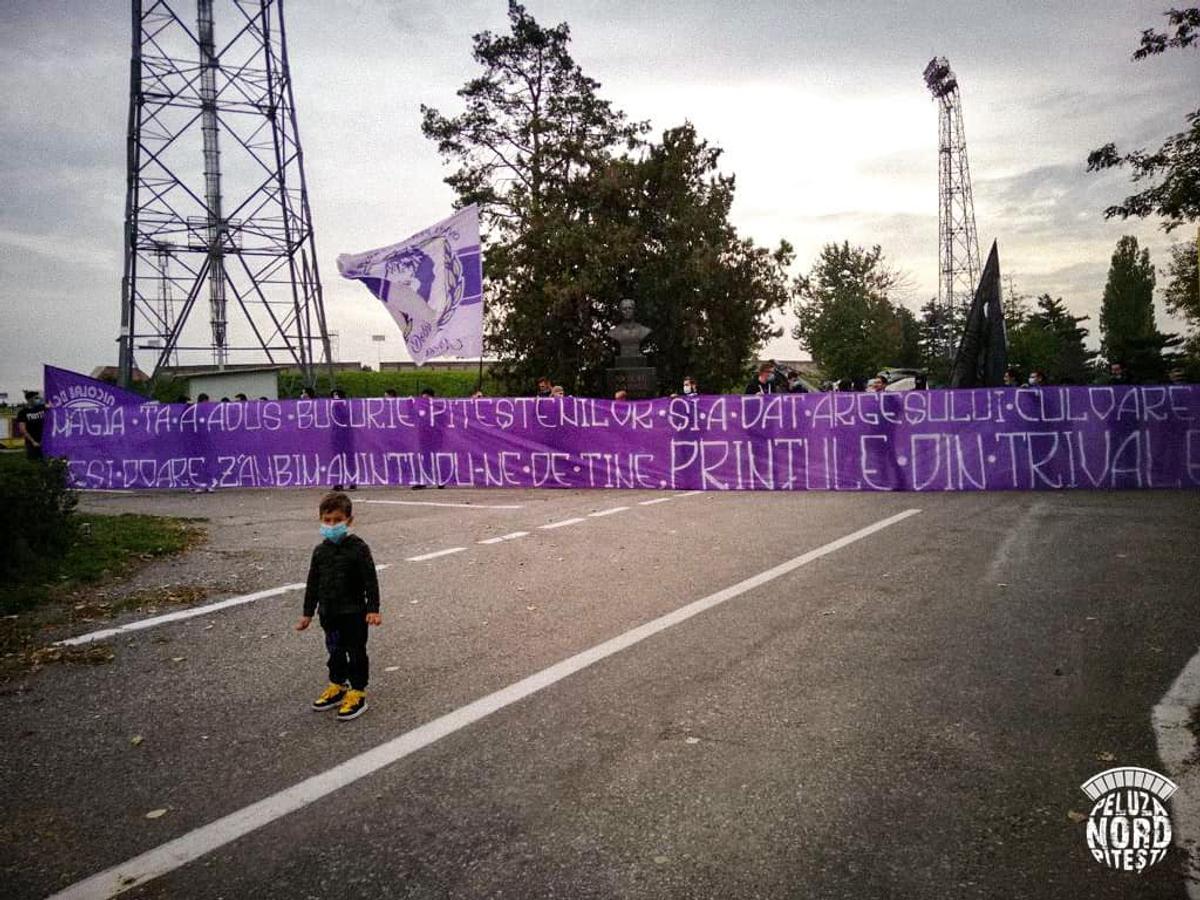 Fanii argeșeni, mesaj în memoria lui Dobrin