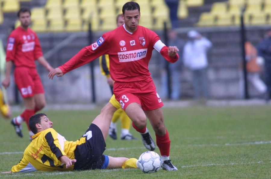 Giani Kiriță, în Ceahlăul - Dinamo 1-2 // foto: arhivă GSP Dragomir și-a pierdut cumpătul în direct și a trecut la jigniri: „Spune bă, nenorocitule, un singur blat! Îți tai limba?”