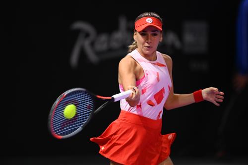 Irina Bara (26 ani, 114 WTA) a fost învinsă de italianca Jasmine Paolini (26 ani, 48 WTA), scor 4-6, 7-5, 6-3, la capătul unui meci maraton de două ore și 27 de minute.