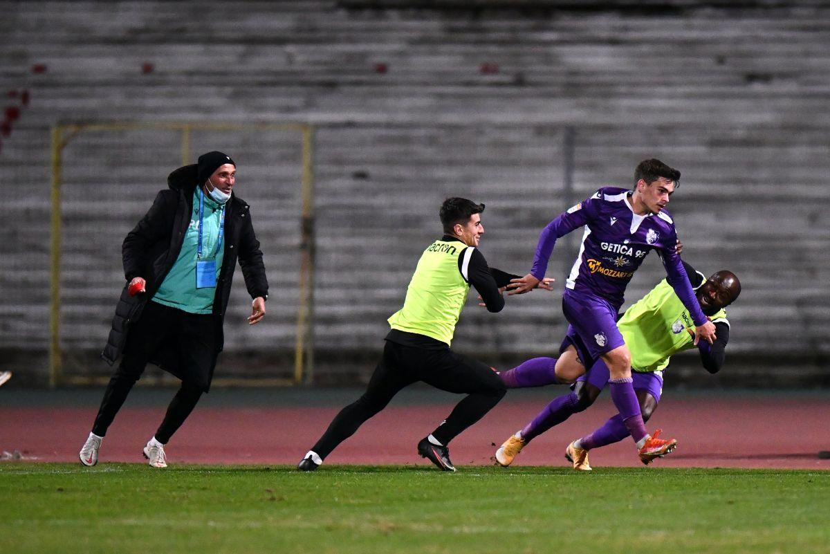 Blestemul la el acasă » Cronica meciului Dinamo - FC Argeș 1-2