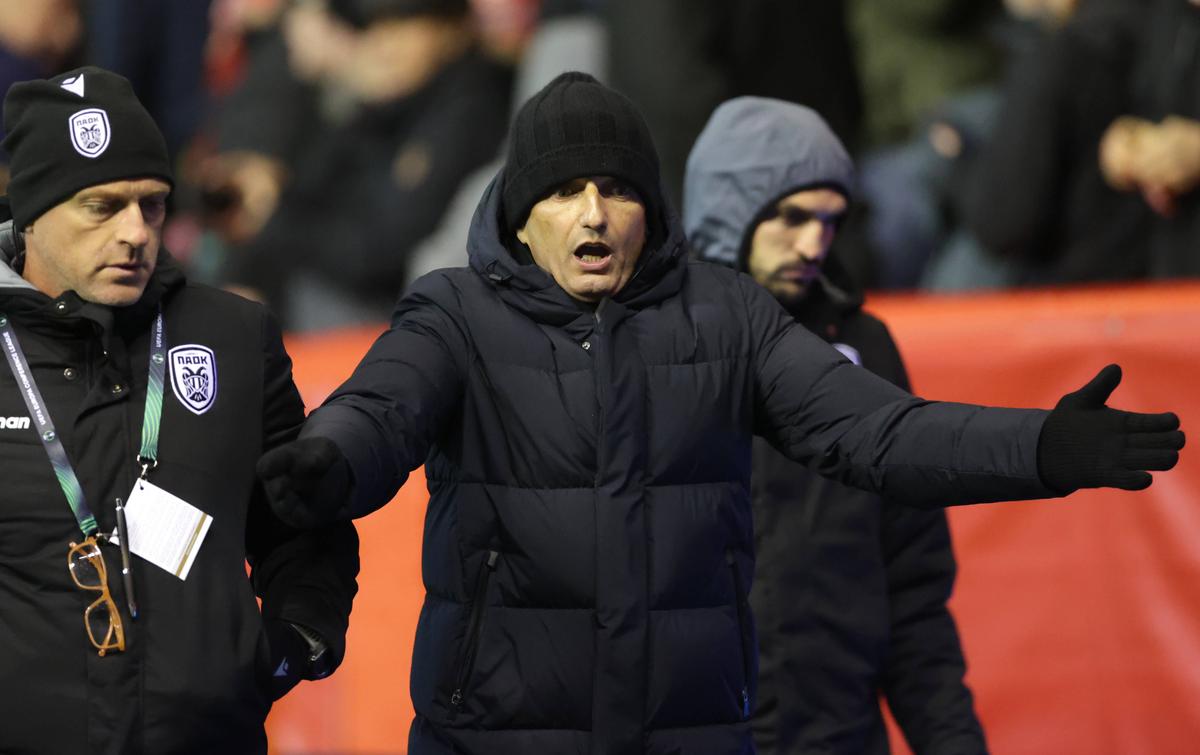 FABULOS! Răzvan Lucescu a devenit antrenorul cu cele mai multe meciuri pe banca lui PAOK și a produs o „remontada” de senzație în Conference League