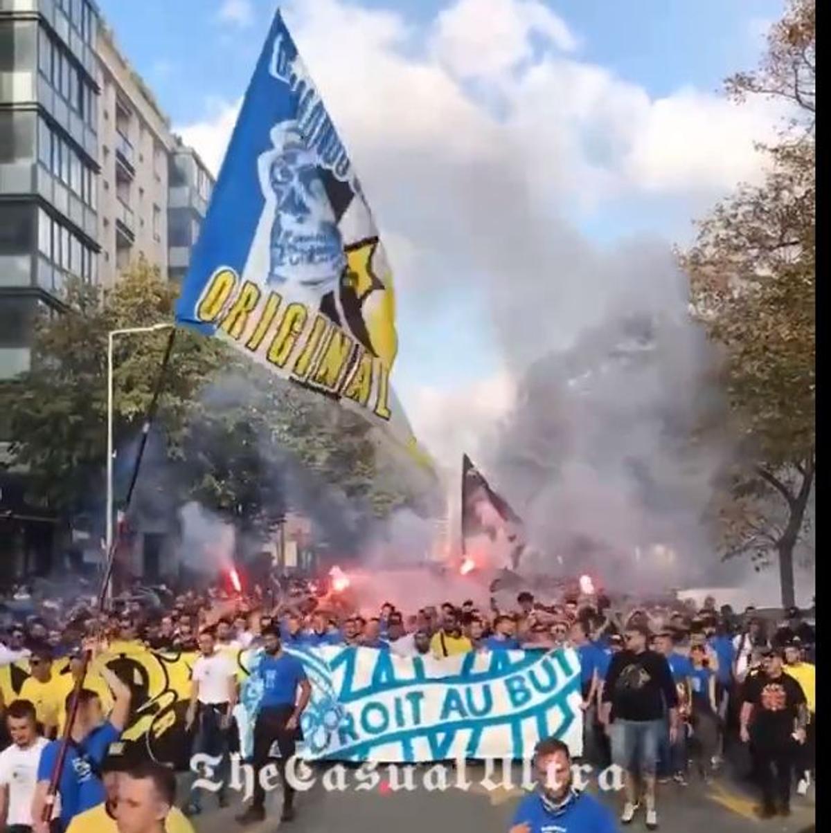Scenografia serii în Europa a fost afișată la Marseille - AEK Atena » Ce au făcut galeriile implicate înaintea meciului