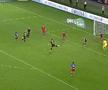 Gol de cascadorii râsului în CSA Steaua - Ceahlăul: autor, fostul dinamovist Mihai Neicuțescu