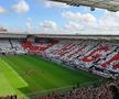 Scene copleșitoare în Anglia: întreg stadionul l-a omagiat pe antrenorul care și-a pierdut fiul nou-născut