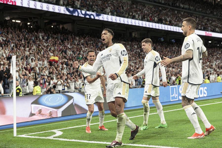 Jude Bellingham speră să dea primul gol stagional pentru Real Madrid chiar în El Clasico / Foto: Imago Superduelul BMV blanco vs LYR blaugrana. Lewandowski, „singur” împotriva lui Mbappe, Vinicius și Bellingham