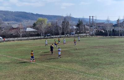 Situație șocantă în fotbalul românesc: ce i-a făcut un fotbalist de 29 de ani unui arbitru în vârstă de doar 18 ani » A fost suspendat până la finalul sezonului