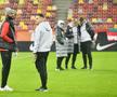 Imagini înainte de FCSB - UTA, de pe gazon/ foto Cristi Preda (GSP)