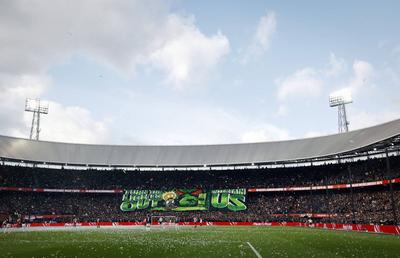 Agitație la meciul lui Dennis Man! Derby-ul Feyenoord – PSV, întrerupt din cauza unei urgențe medicale în tribune