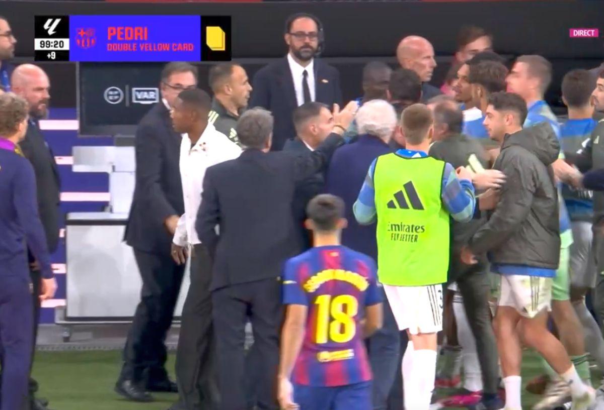 Scandal pe teren după Real Madrid - Barcelona