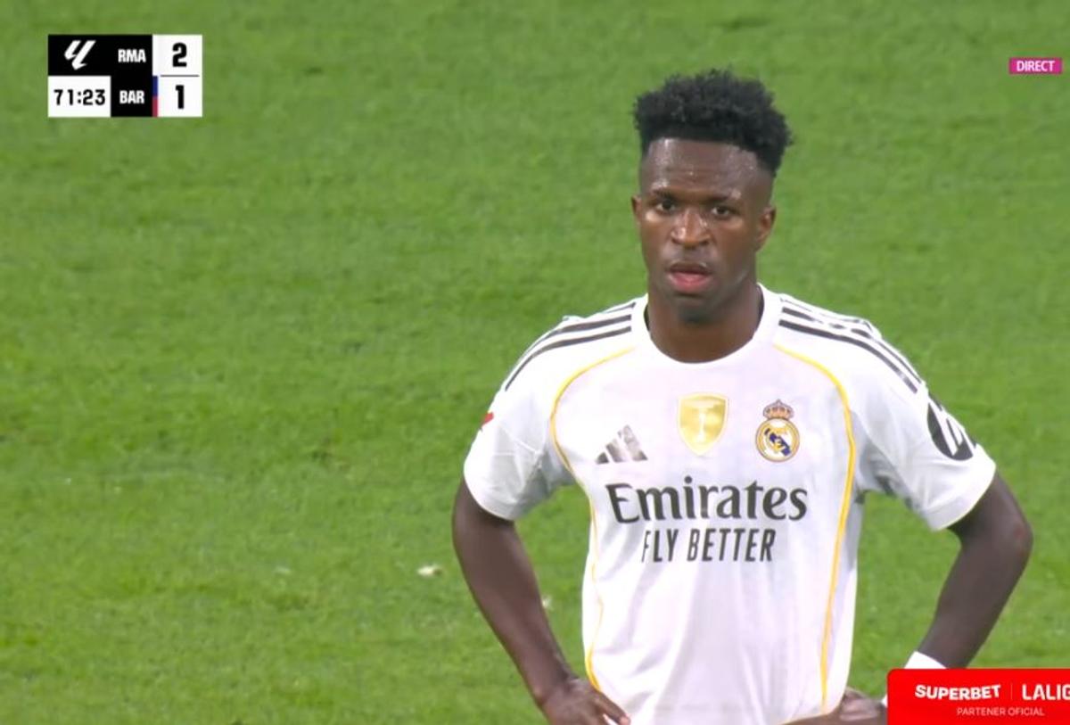 Vinicius, CRIZĂ de nervi în El Clasico: a mers la vestiare în minutul 70!
