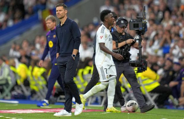 Xabi Alonso a avut un mesaj clar pentru Vinicius, după ieșirea nervoasă din El Clasico