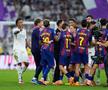 Finalul a fost unul tensionat. Jucătorii Barcelonei și ai Realului s-au contrat pe teren. Foto: Imago